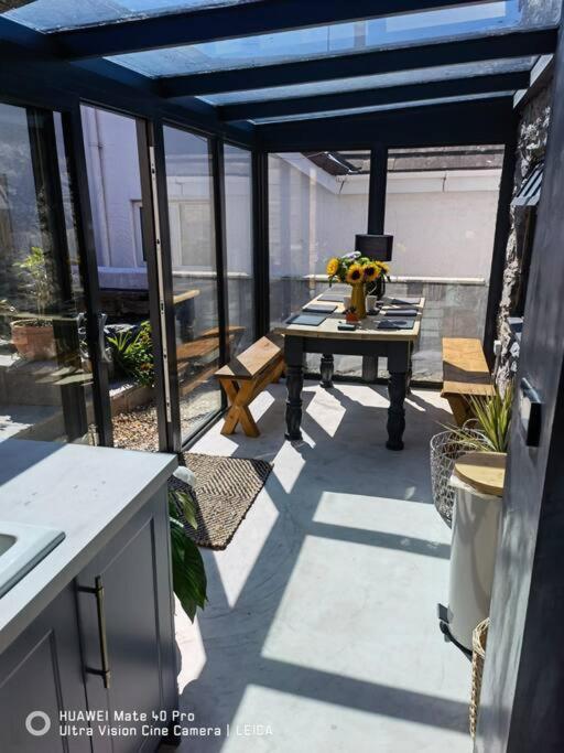 Brynglas Cottage With Hot Tub, Anglesey. Llanfachraeth Экстерьер фото